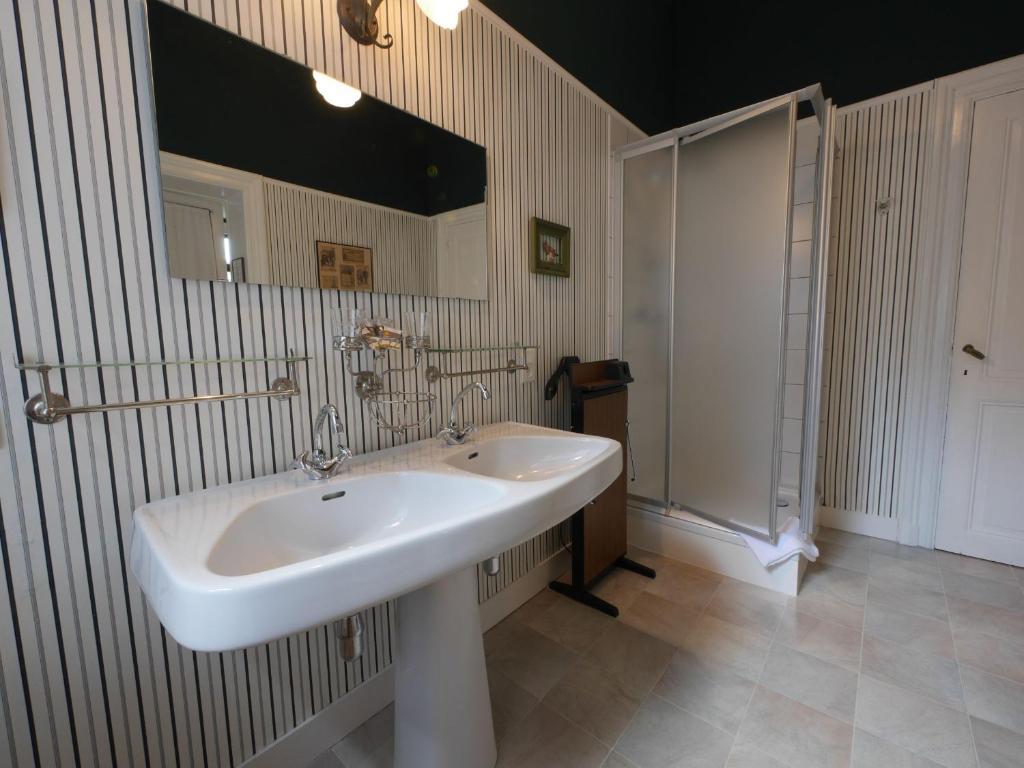L'Etape Fagnarde - Bed, Breakfast & Sauna Спа Стая снимка